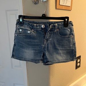 Girls True Religion shorts!